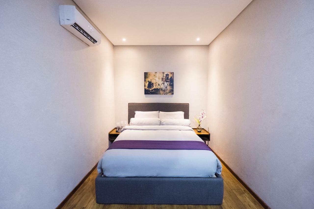 Axiaa Hotel Кесон Сити Екстериор снимка